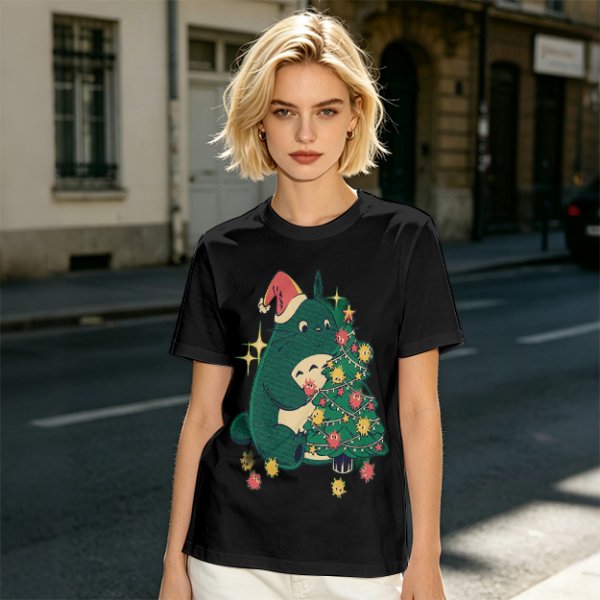 Olive Green T-Shirt With Christmas Totoro Decorating Tree Print