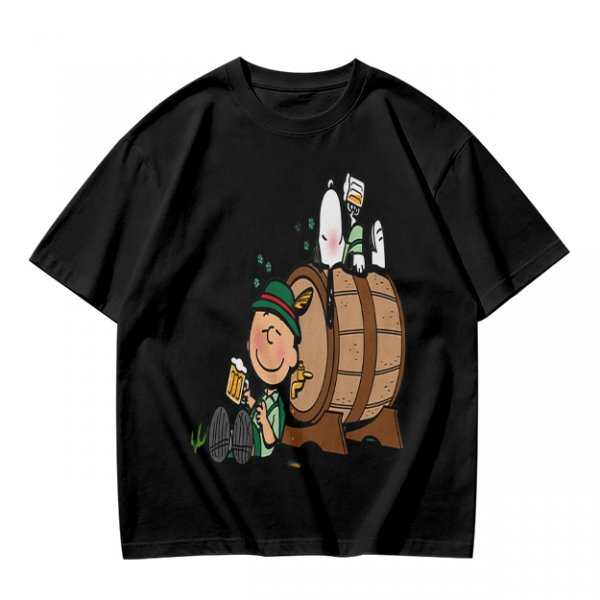 Olive T-Shirt with Charlie Brown and Snoopy at Oktoberfest Beer Barrel